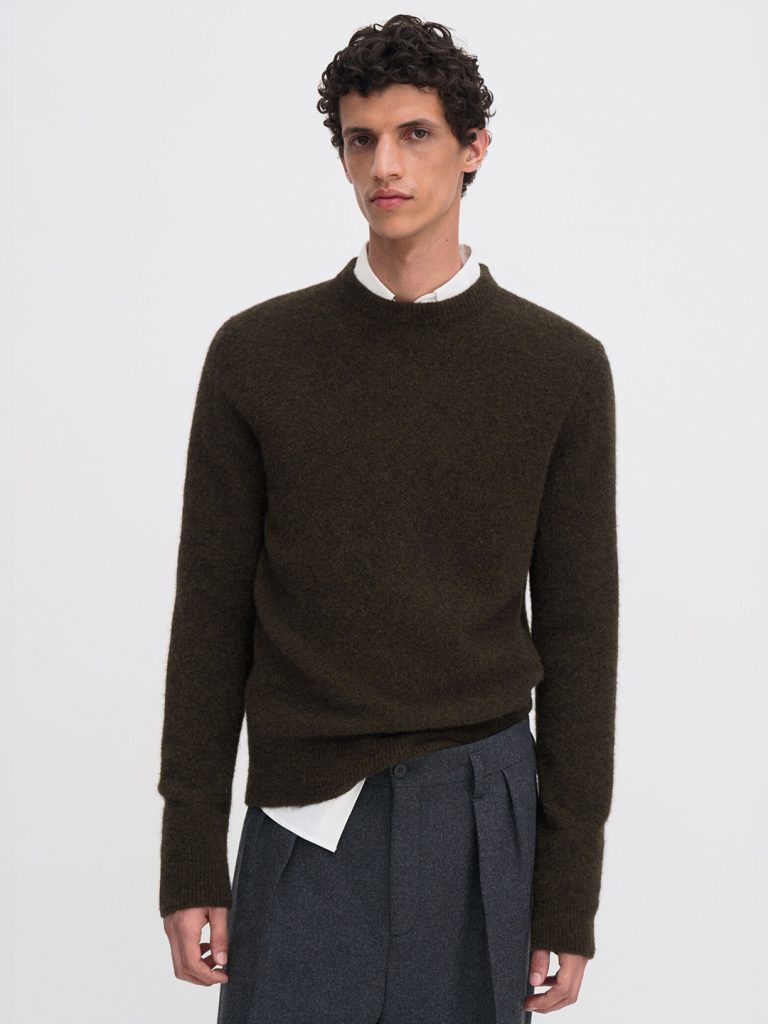 B1758-Yak-Sweater-Filippa-K-Dk-Khaki-Front