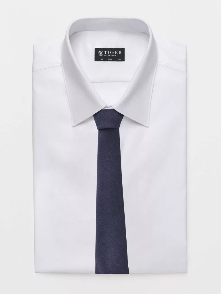 C1008-Till-Tie-Tiger-of-Sweden-Soft-Blue-Tied-Shirt