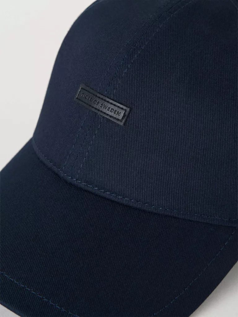 C1106-Hent-Cap-Tiger-Of-Sweden-Light-Ink-Front-Detail-Logo