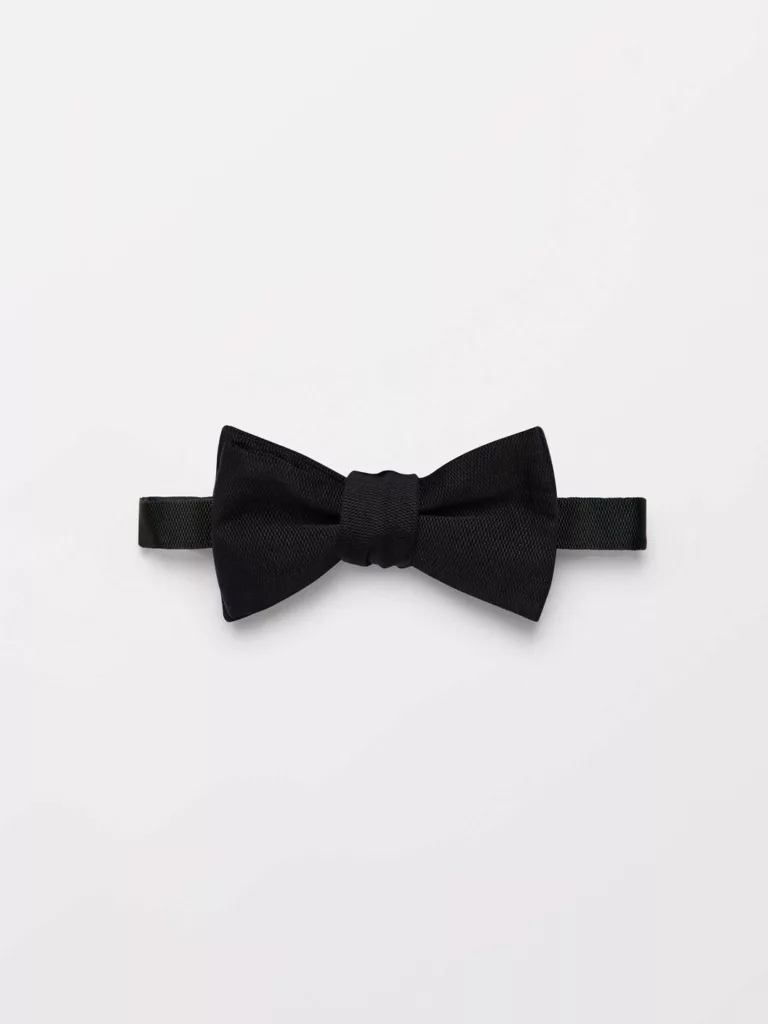 C1108-Boaz-Bow-Tie-Tiger-Of-Sweden-Black-Front-Flat-Lay