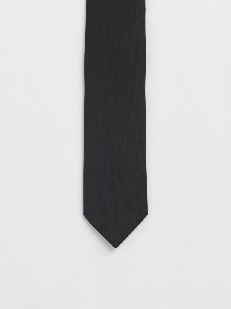C1110-Tailor-Tie-Tiger-Of-Sweden-Black-Front-Flat-Lay