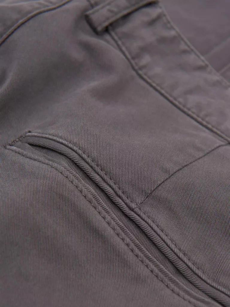 S0084-Transit-Trouser-Tiger-of-Sweden-Gun-Metal-Grey-close-up-fabric