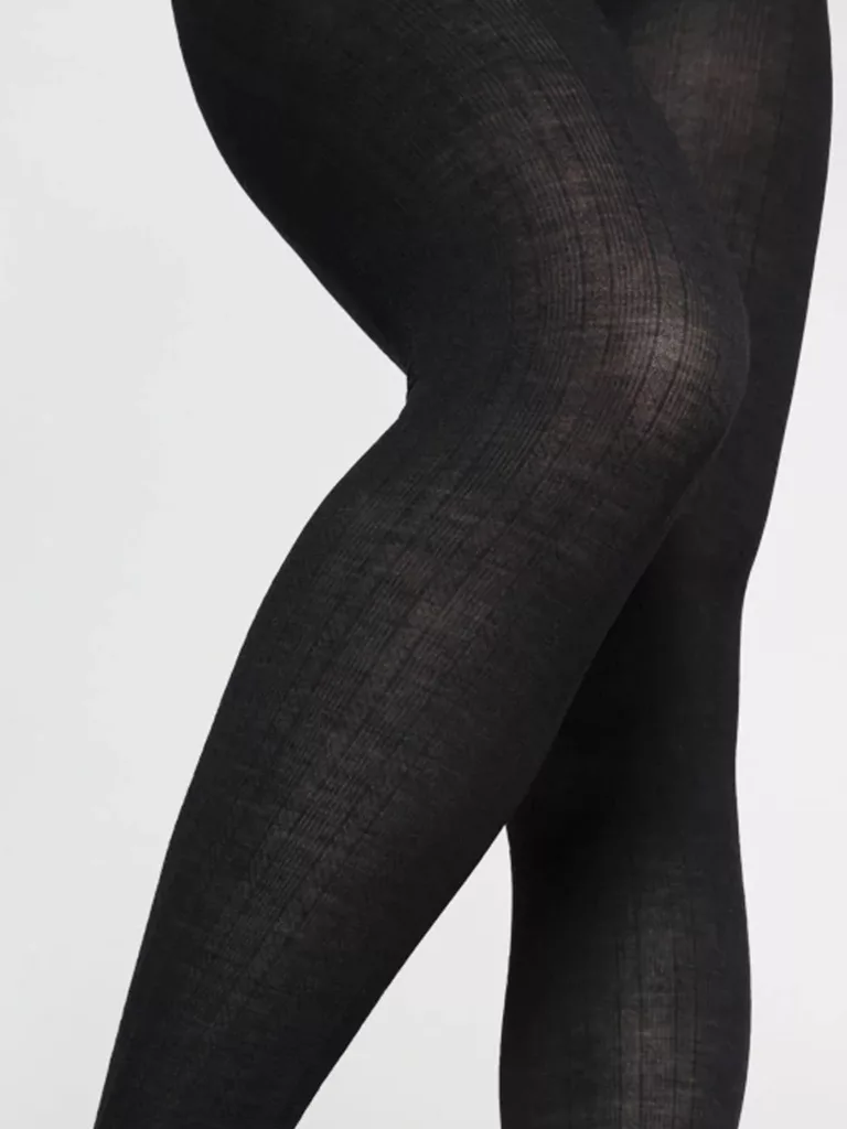 SS0014-Freja-Organic-Wool-Tights-Swedish-Stockings-Black-Bending-Knee